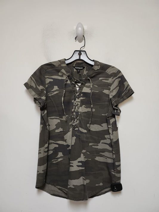 Camouflage Print Top Short Sleeve Express, Size Xs