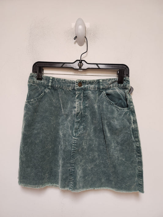 Skirt Mini & Short By Forever 21 In Green, Size: 8