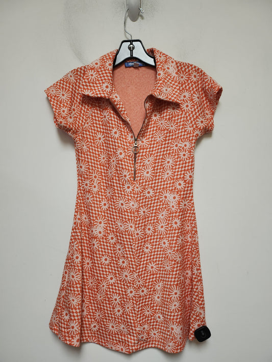 Dress Casual Short By Urban Outfitters In Floral Print, Size: S