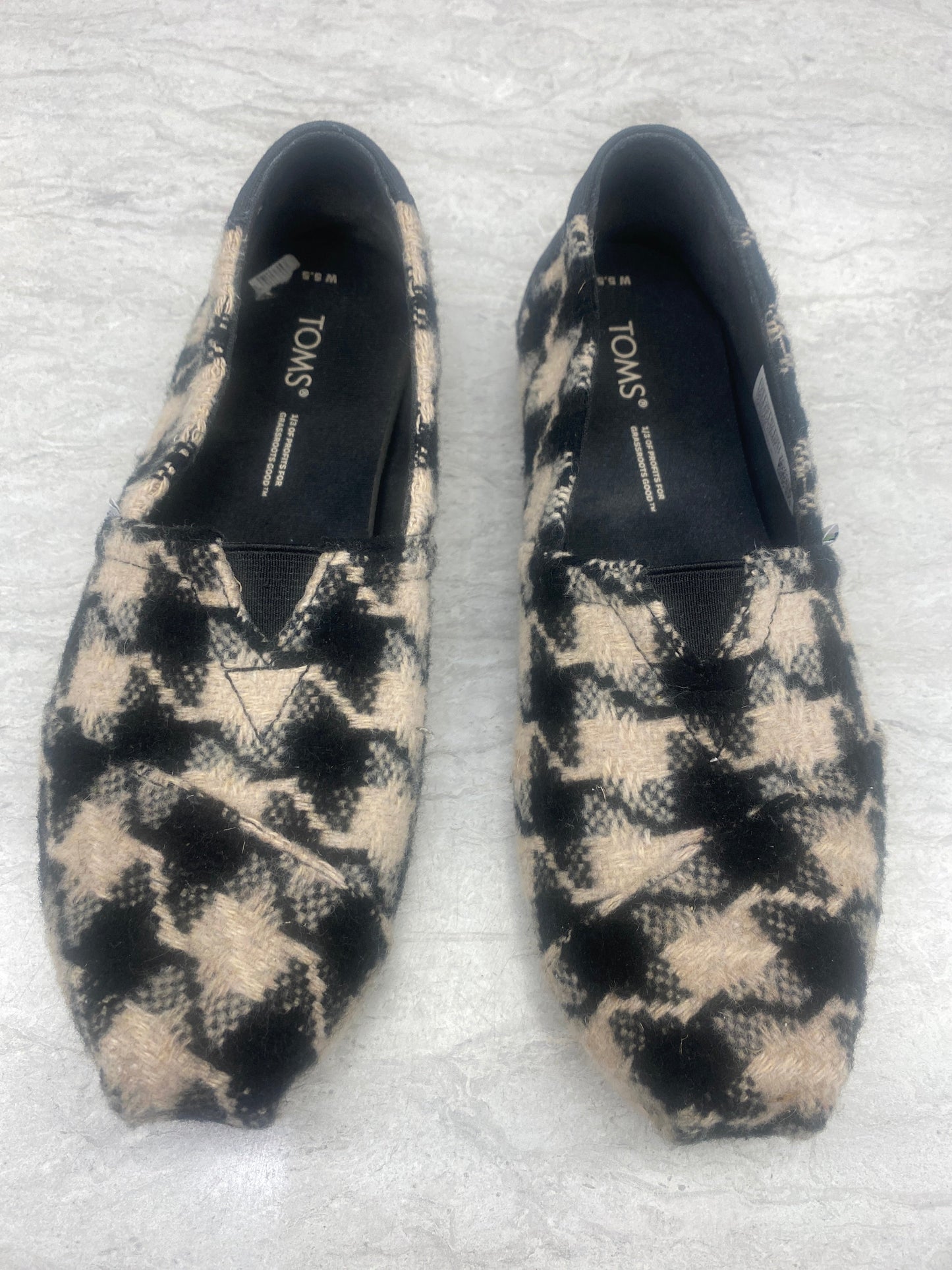 Shoes Flats By Toms In Plaid Pattern, Size: 5.5