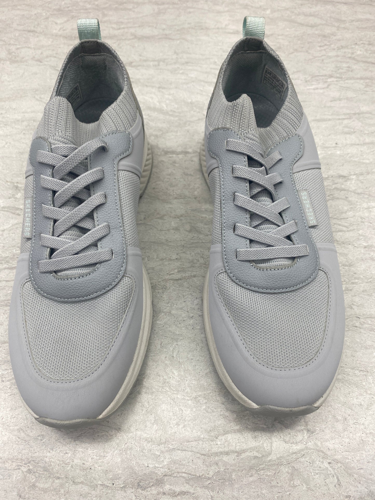 Shoes Athletic By Skechers In Grey, Size: 9.5