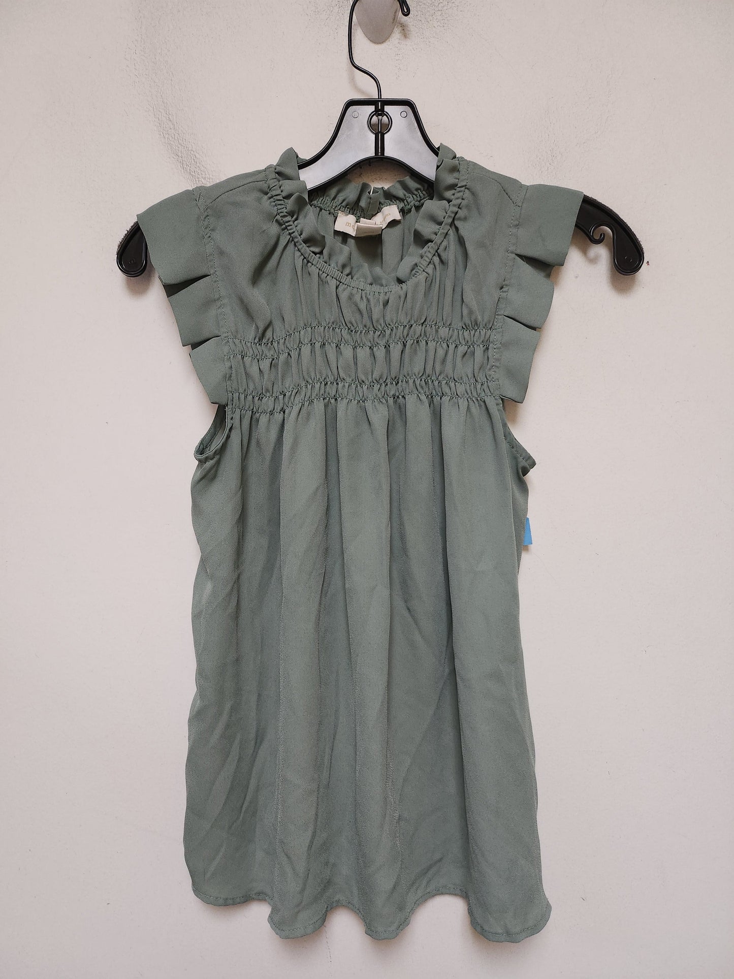 Top Sleeveless By Monteau In Green, Size: S