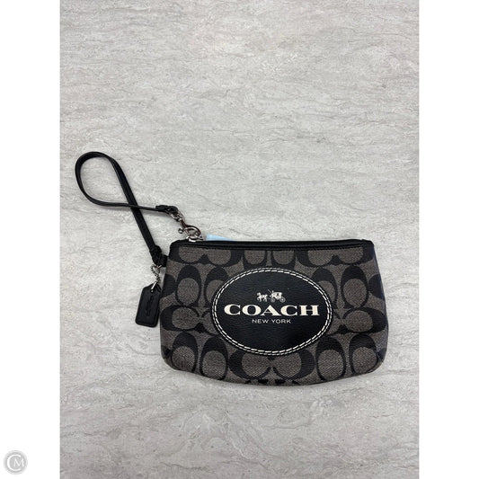 Wristlet Designer By Coach, Size: Medium