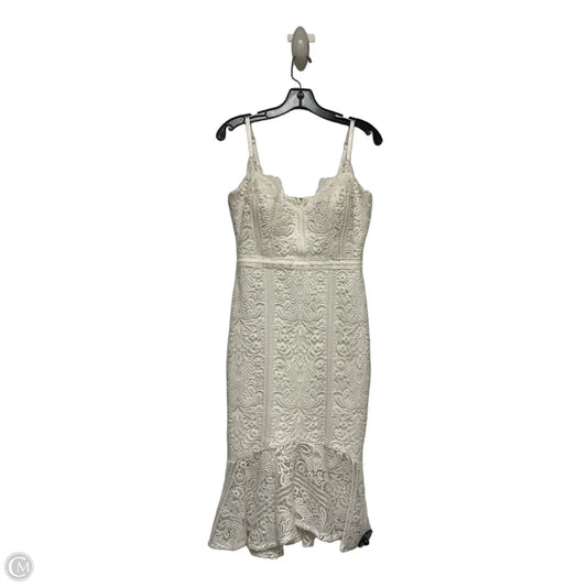 Dress Casual Short By Guess In White, Size: S