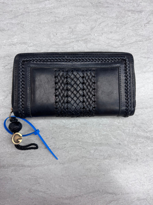 Wallet Luxury Designer By Gucci, Size: Medium