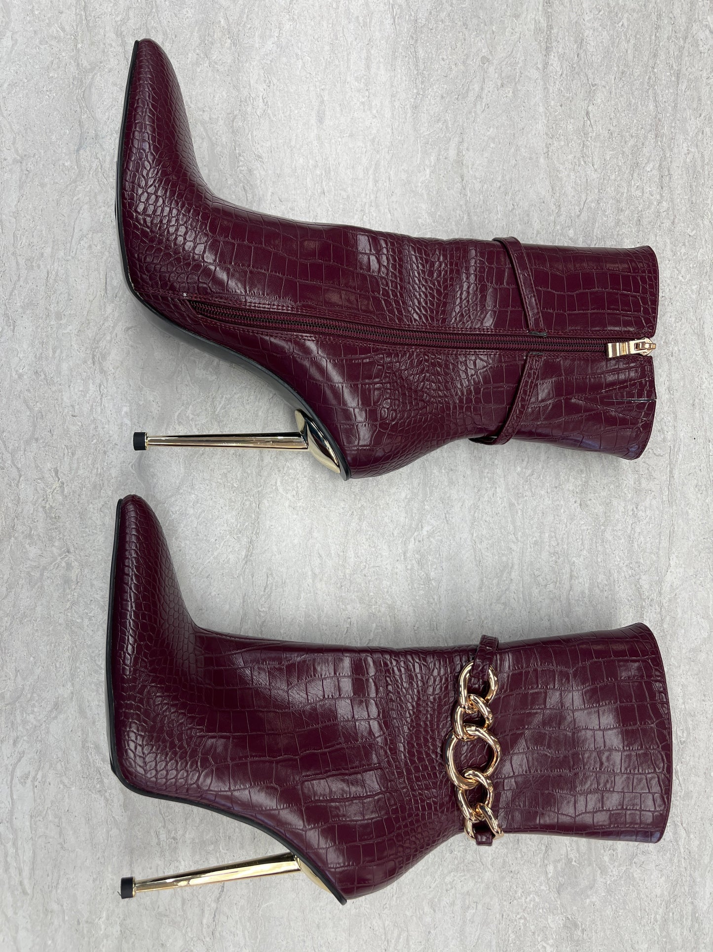 Boots Ankle Heels By Clothes Mentor In Maroon, Size: 6