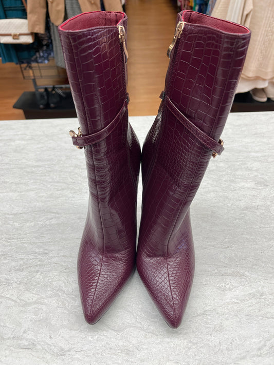 Boots Ankle Heels By Clothes Mentor In Maroon, Size: 6