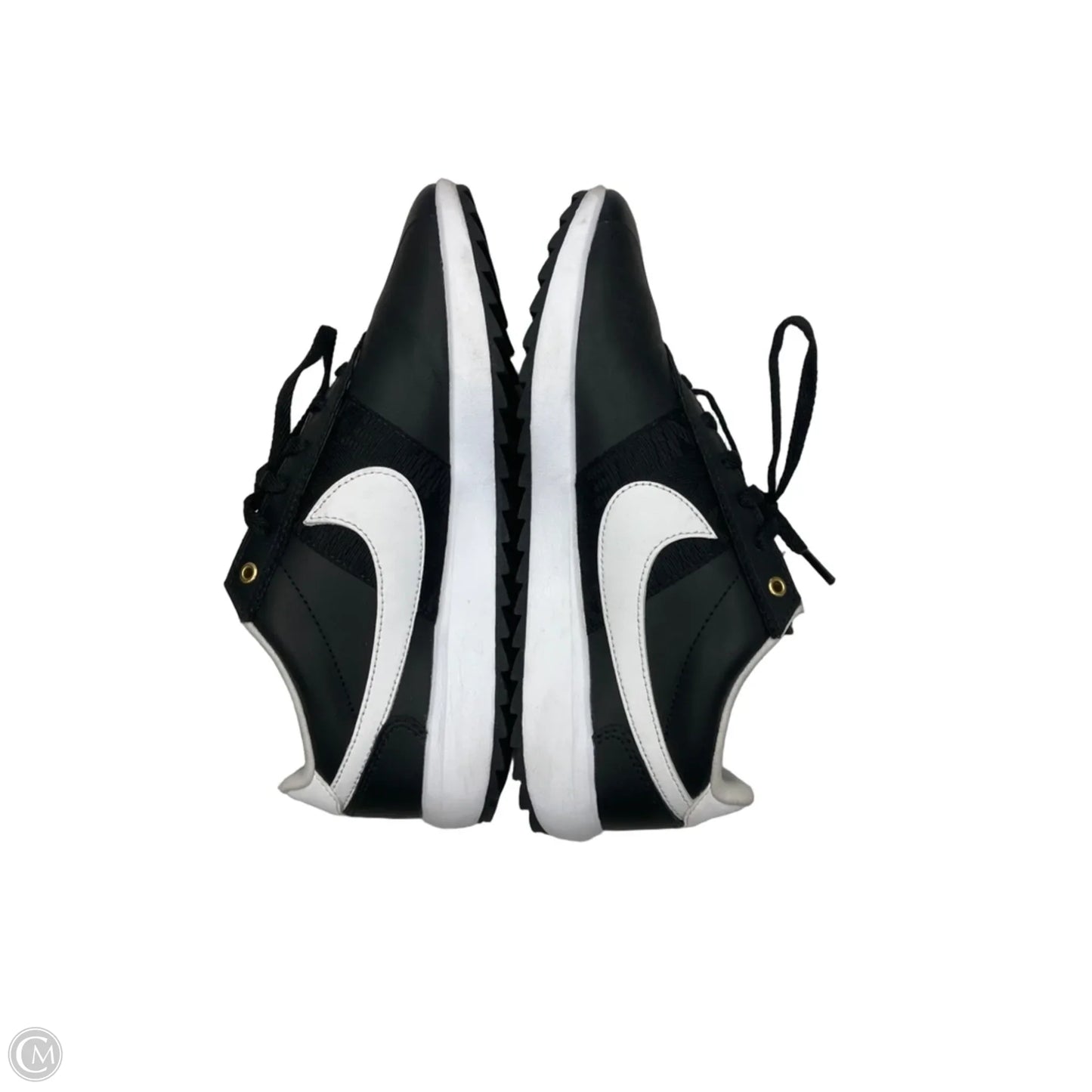 Shoes Sneakers By Nike In Black & White, Size: 6.5