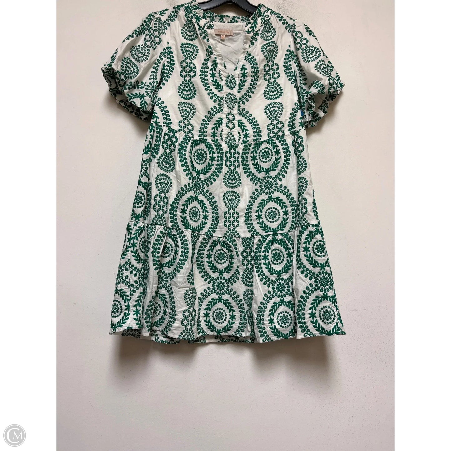 Dress Casual Short By Skies Are Blue In Green & White, Size: Xs