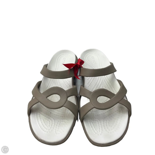 Sandals Flats By Crocs In Taupe, Size: 6