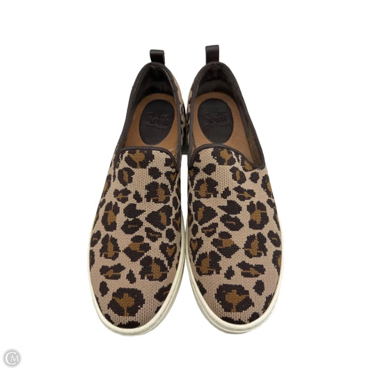 Shoes Flats By Sofft In Animal Print, Size: 8