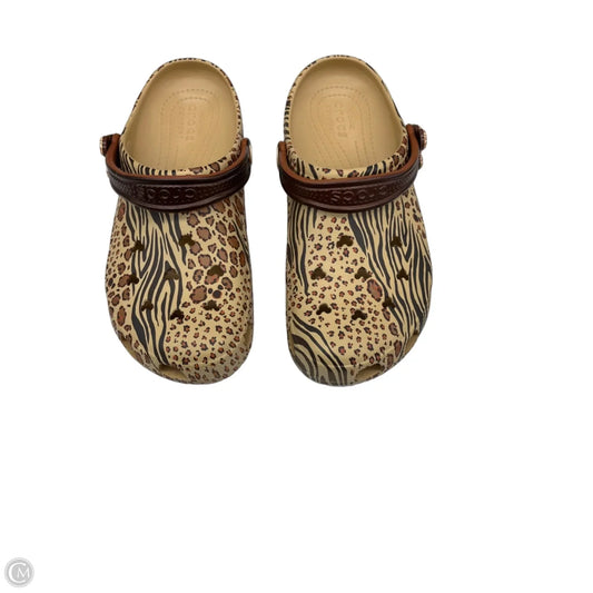 Shoes Flats By Crocs In Animal Print, Size: 12