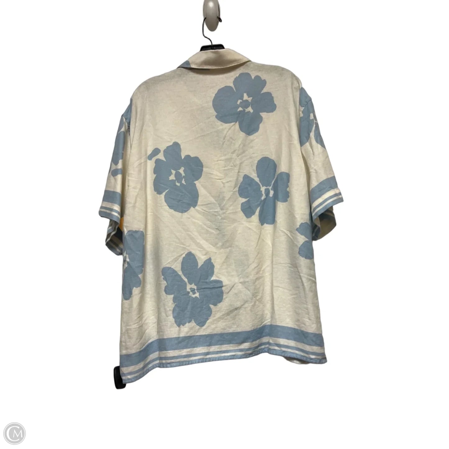 Top Short Sleeve By Clothes Mentor In Floral Print, Size: L
