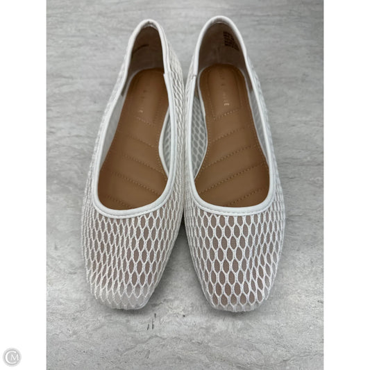 Shoes Flats By Kelly And Katie In White, Size: 6