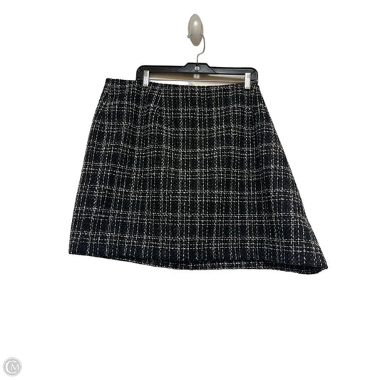 Skirt Mini & Short By Clothes Mentor In Black & White, Size: 22
