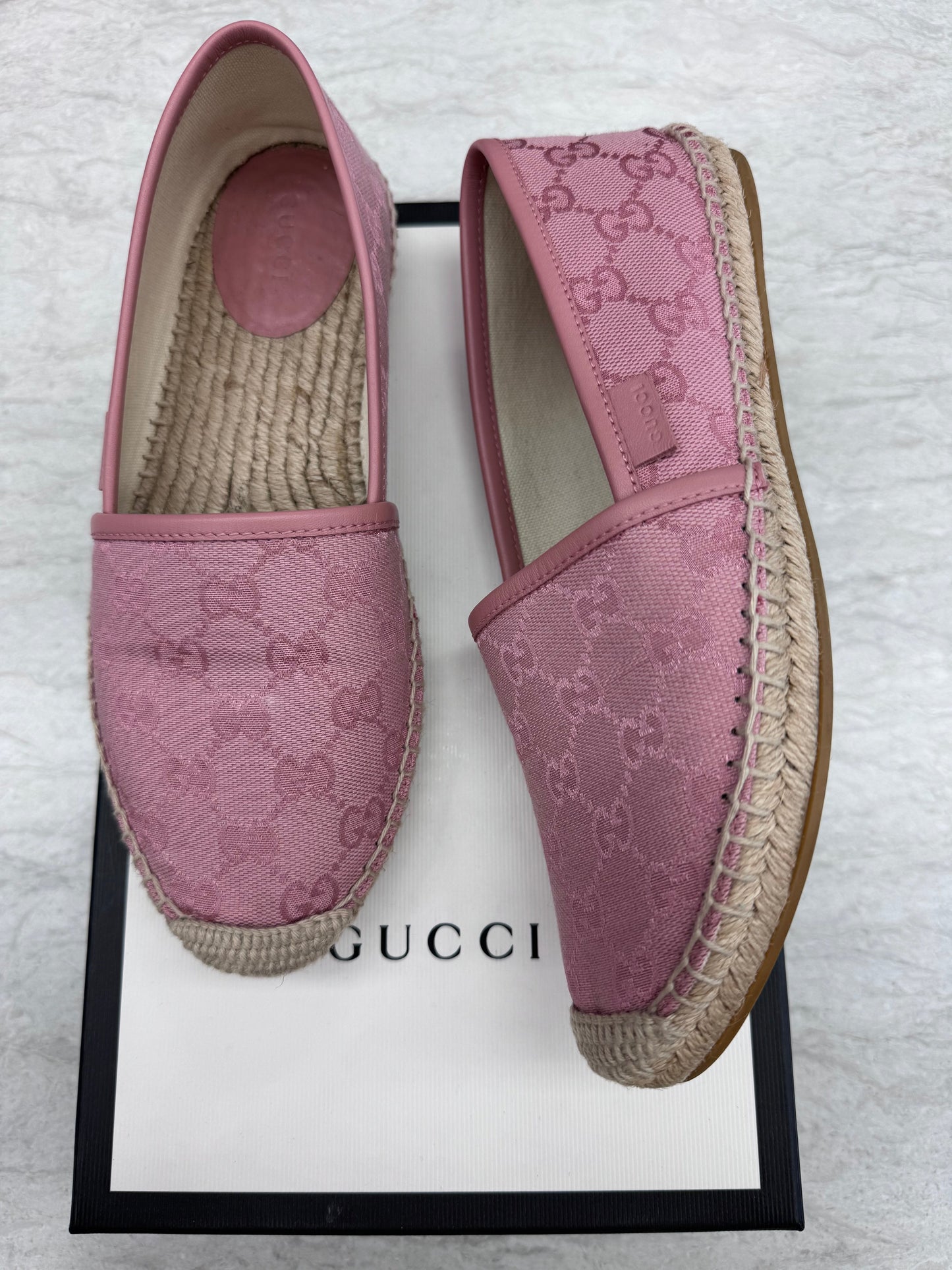 Shoes Luxury Designer By Gucci  Size: 6.5