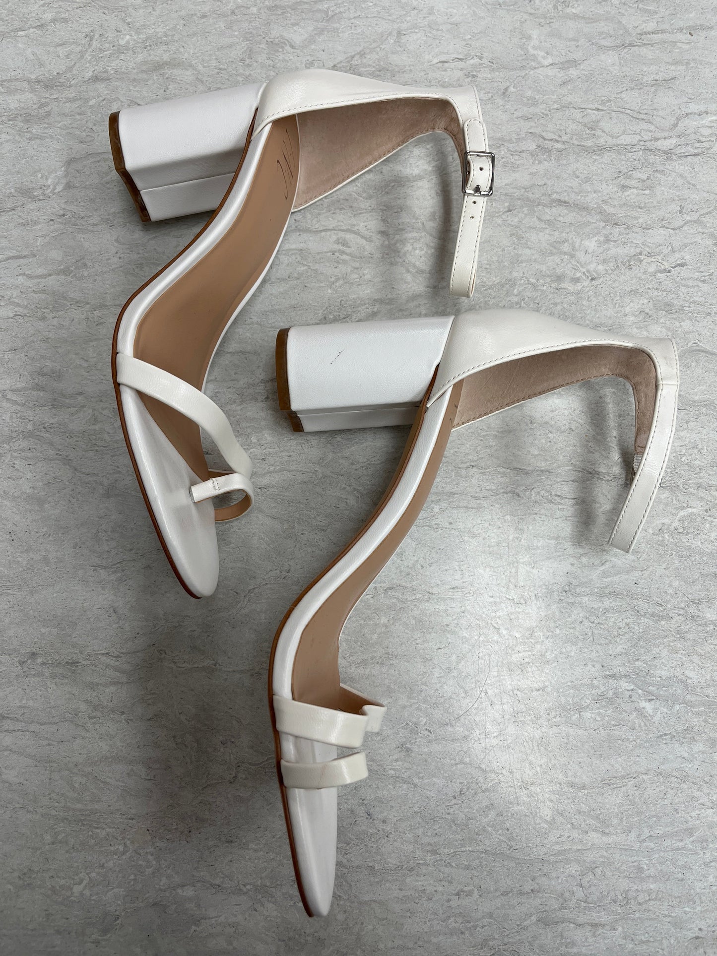 White Shoes Heels Block Inc, Size 9.5