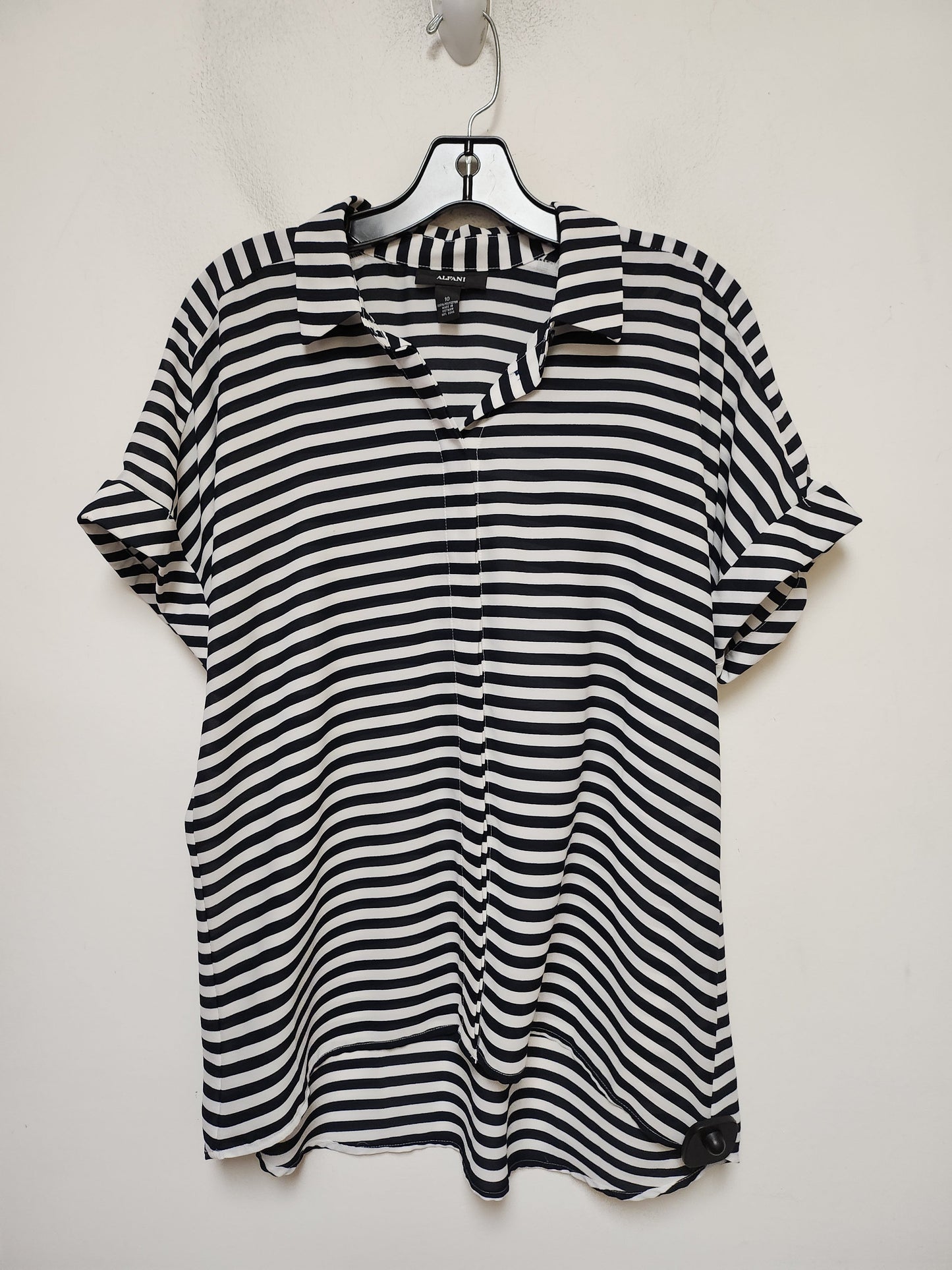 Top Short Sleeve By Alfani In Striped Pattern, Size: M