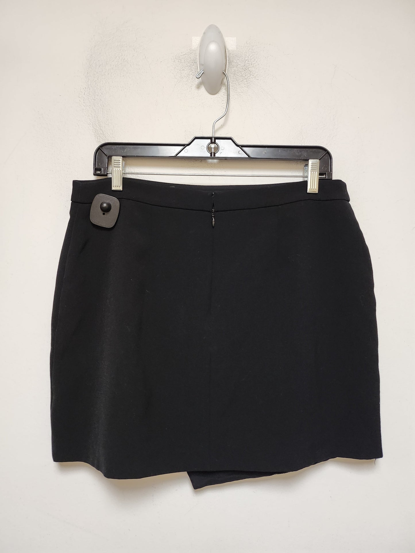 Skirt Mini & Short By Bcbgmaxazria In Black, Size: 10