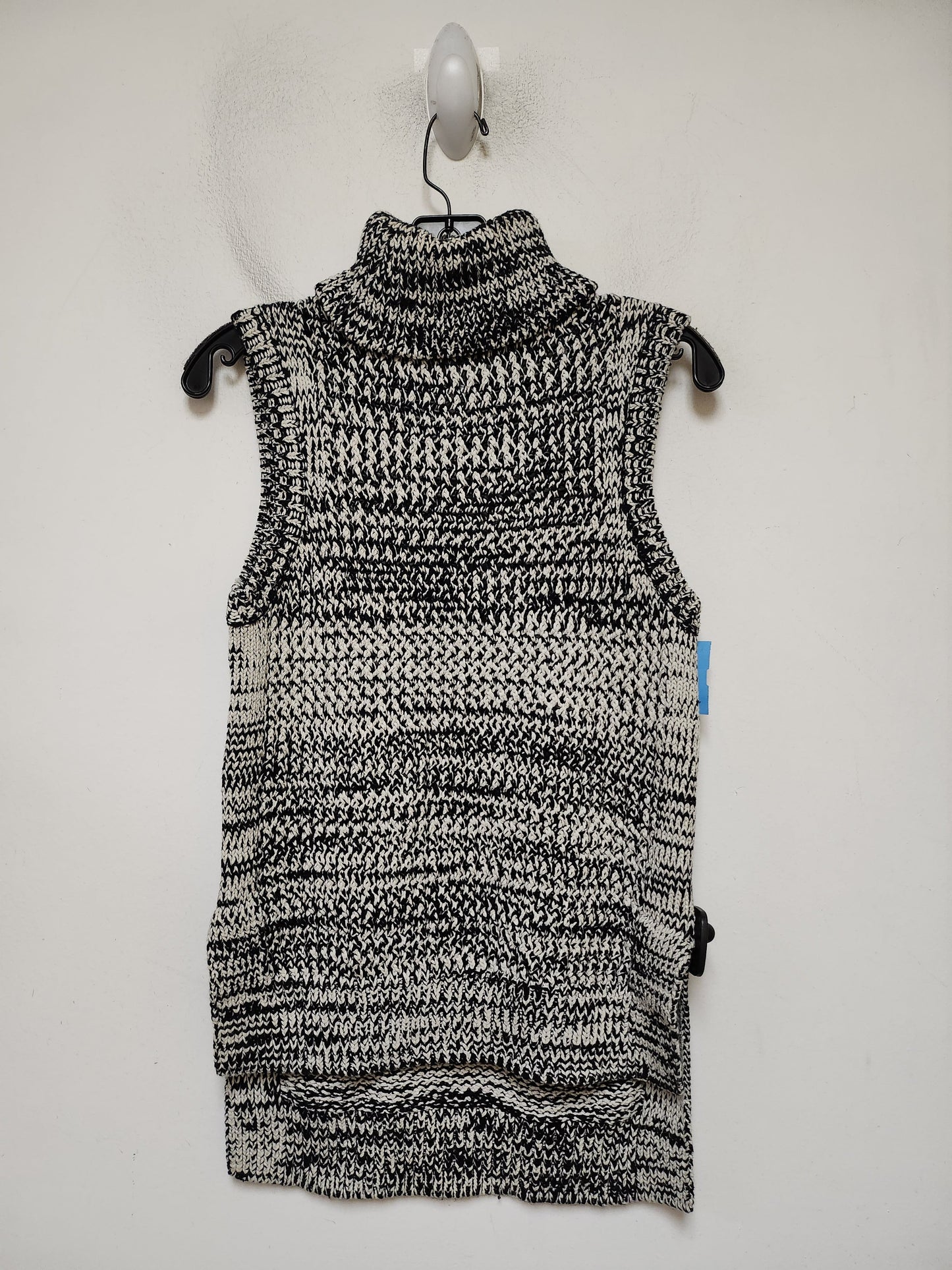 Top Sleeveless Designer By Derek Lam In Black & White, Size: S