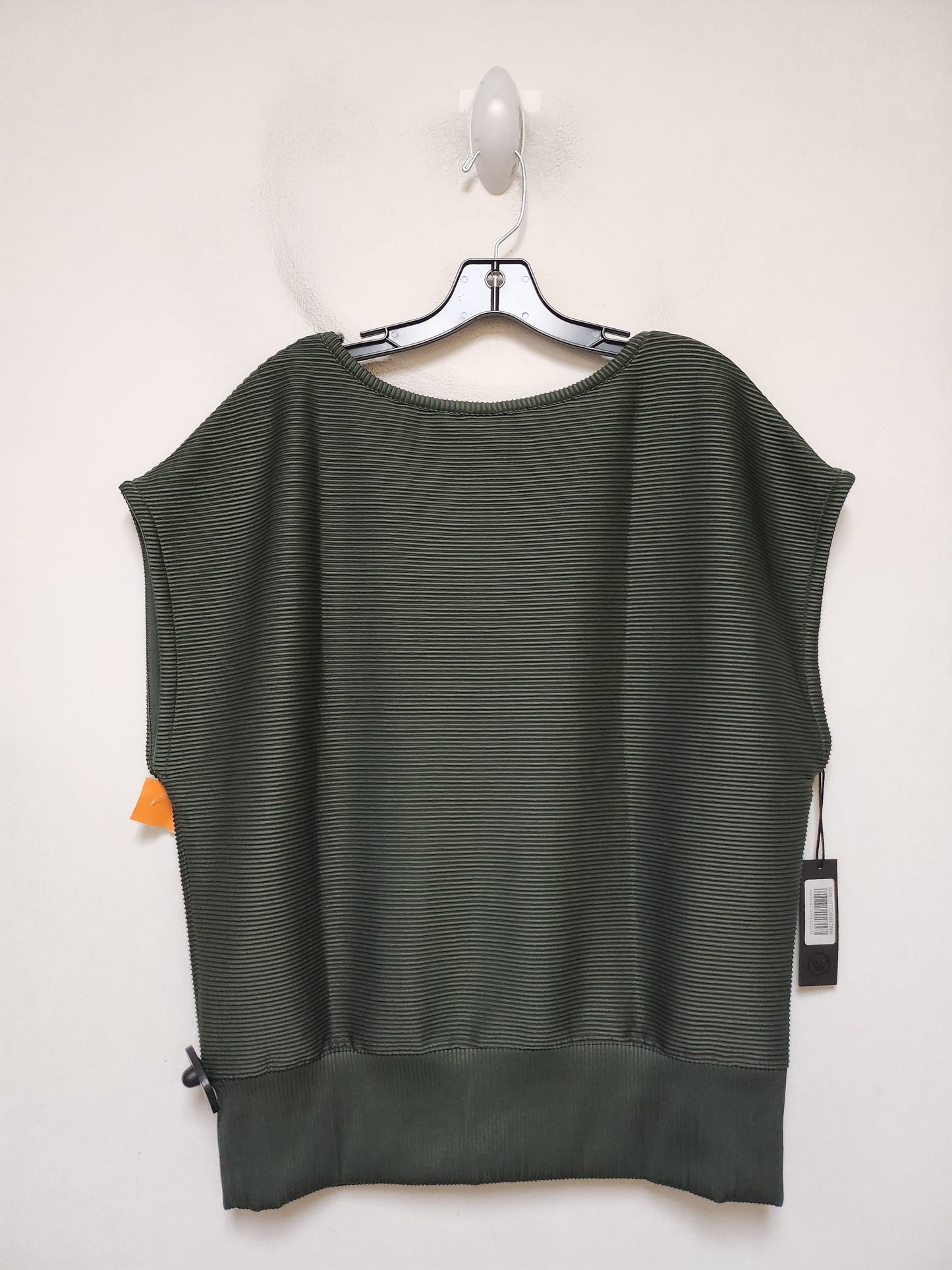 Top Short Sleeve By Clothes Mentor In Green, Size: M