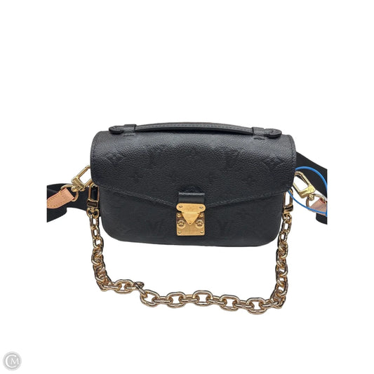 Crossbody Luxury Designer By Louis Vuitton, Size: Small