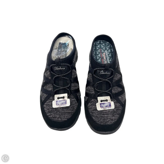 Shoes Flats By Skechers In Black & Grey, Size: 8