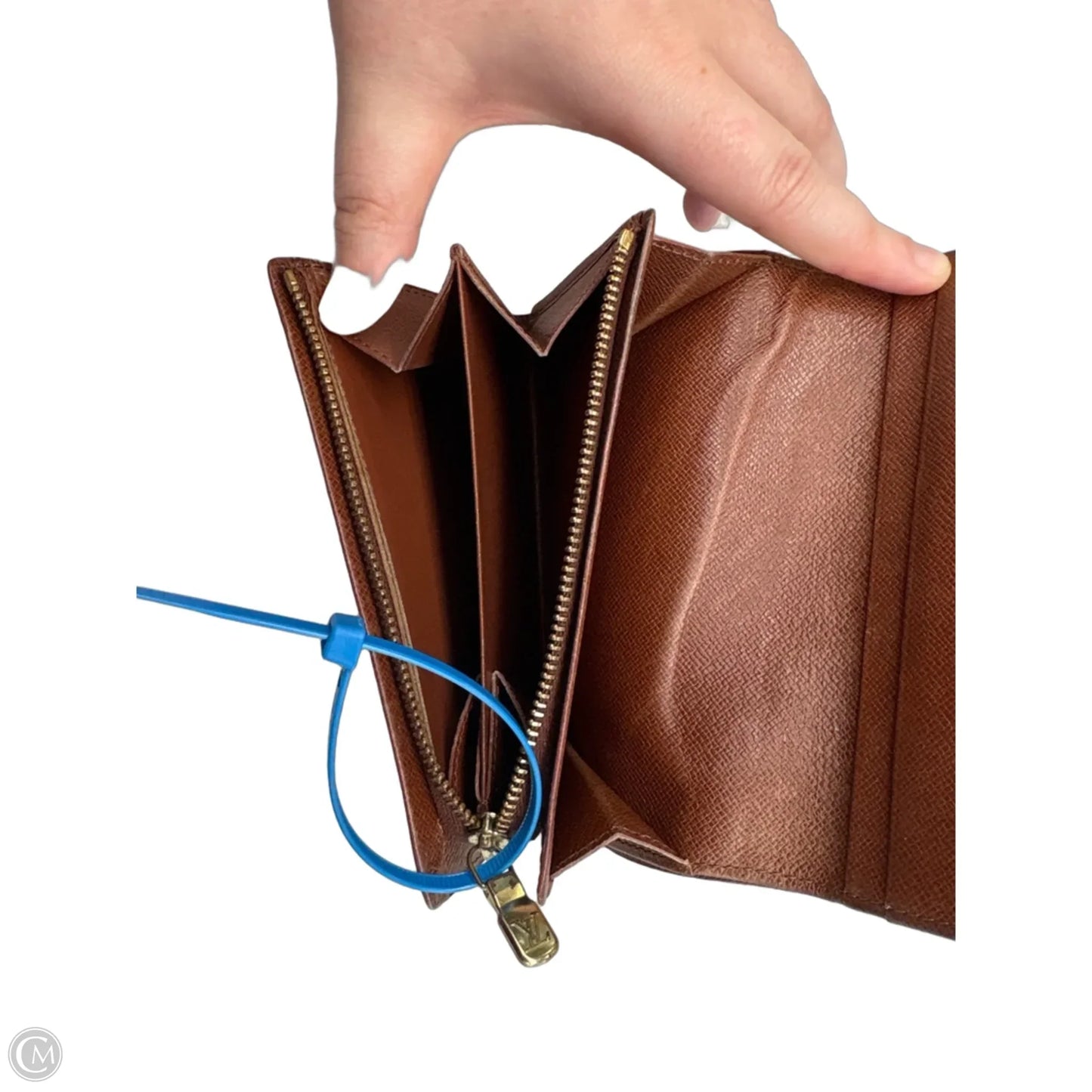 Wallet Luxury Designer By Louis Vuitton, Size: Medium