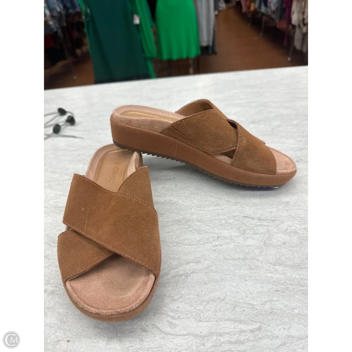Sandals Flats By Vionic In Brown, Size: 5