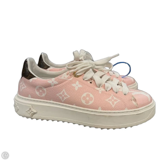 Shoes Luxury Designer By Louis Vuitton In Pink & White, Size: 6.5