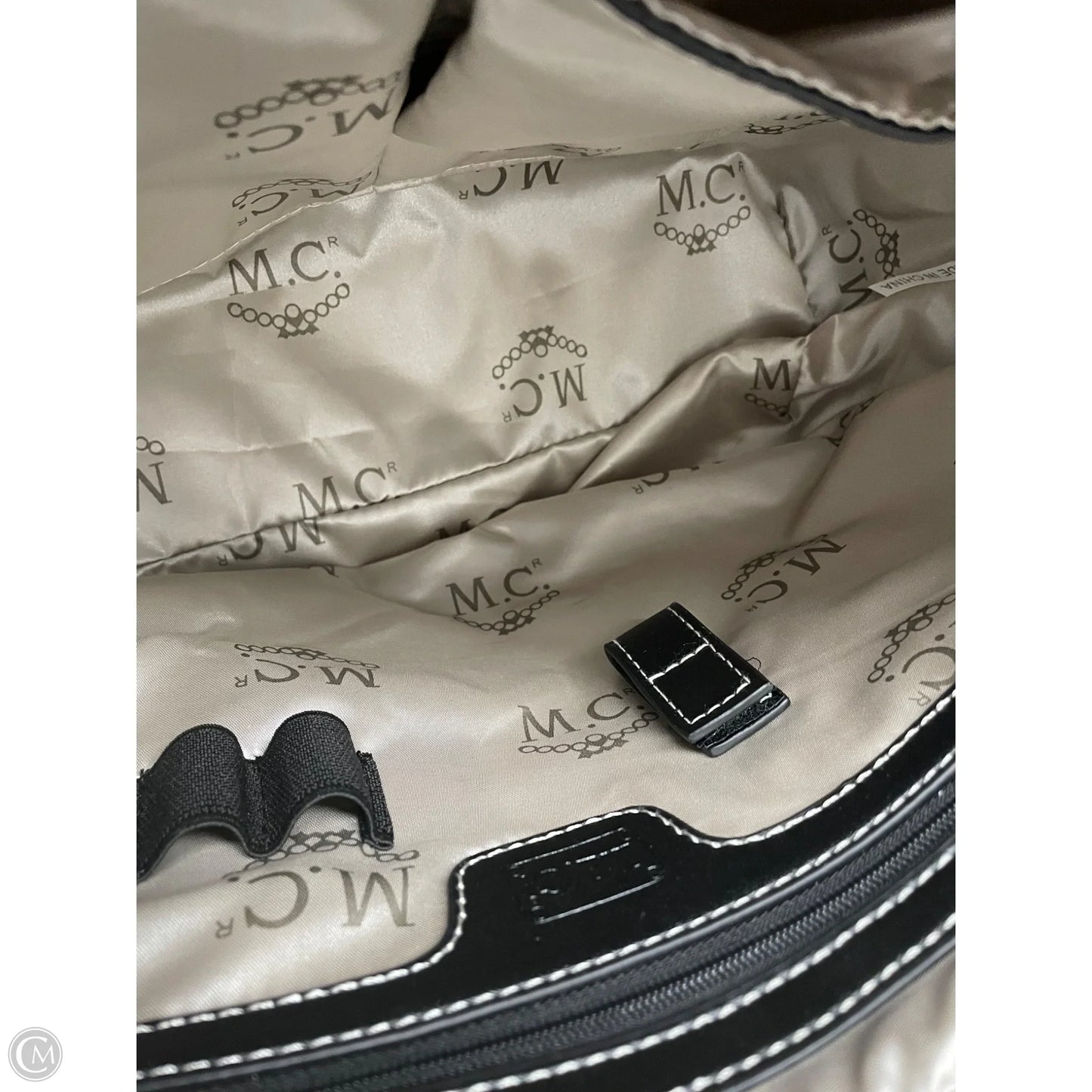 Tote By Clothes Mentor, Size: Medium