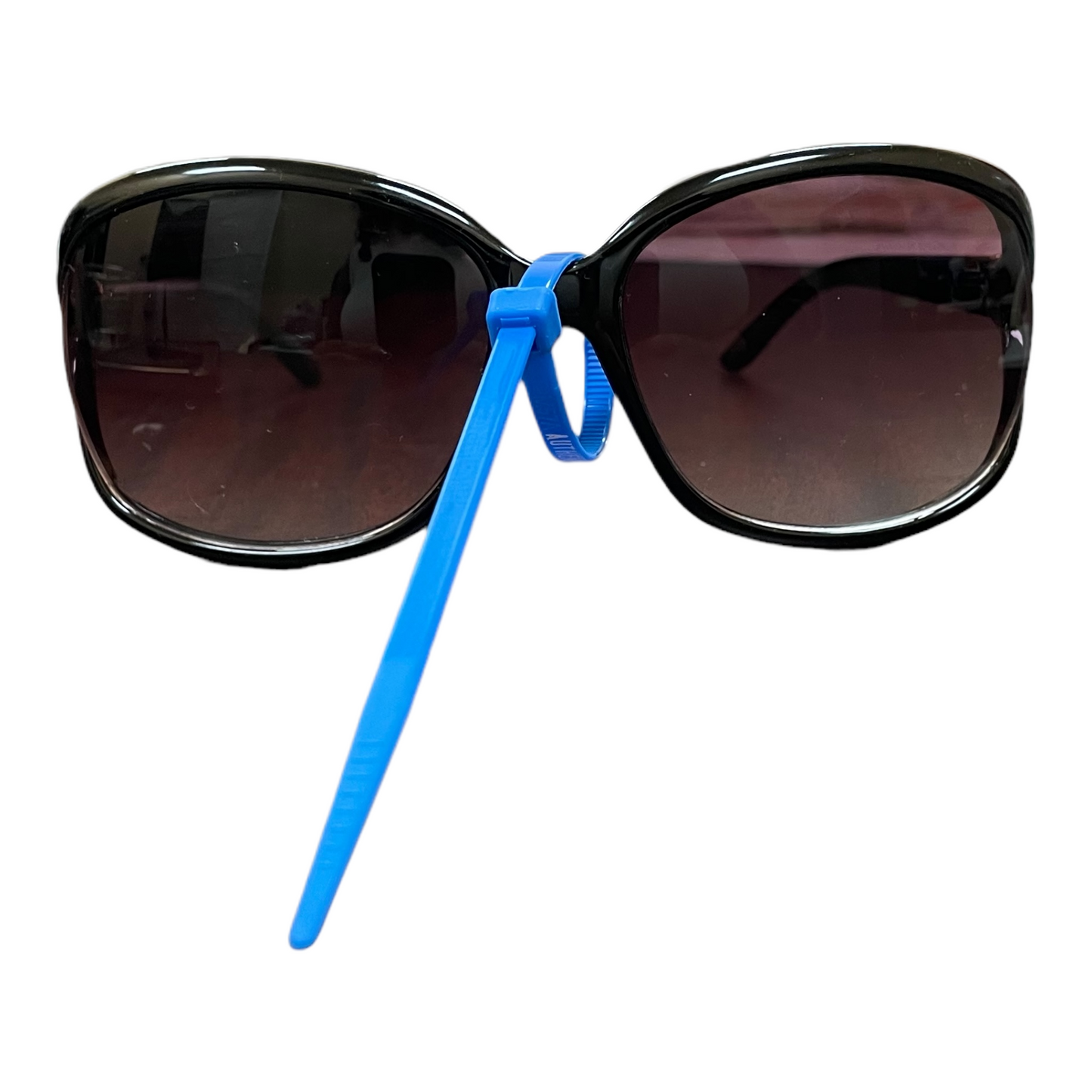 Sunglasses Luxury Designer By Oscar De La Renta