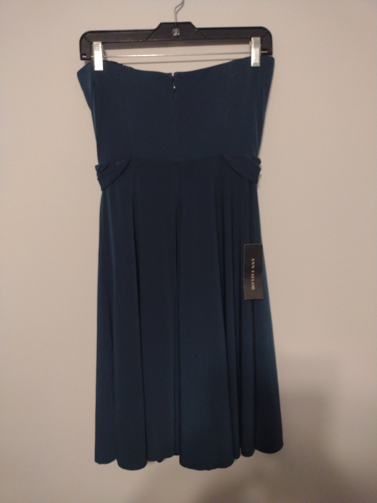 Dress Casual Midi By Ann Taylor  Size: 6