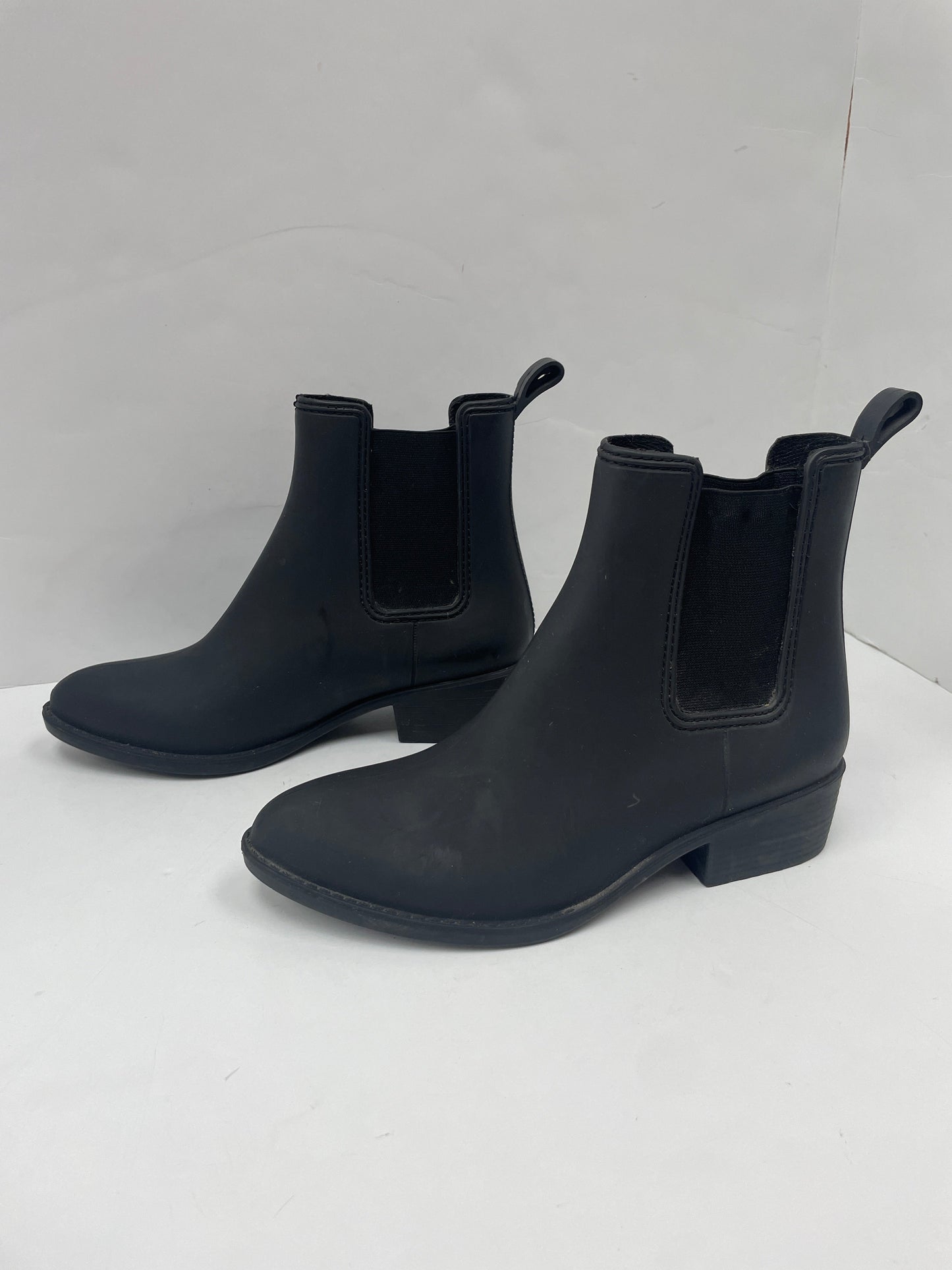 Boots Rain By Clothes Mentor  Size: 6