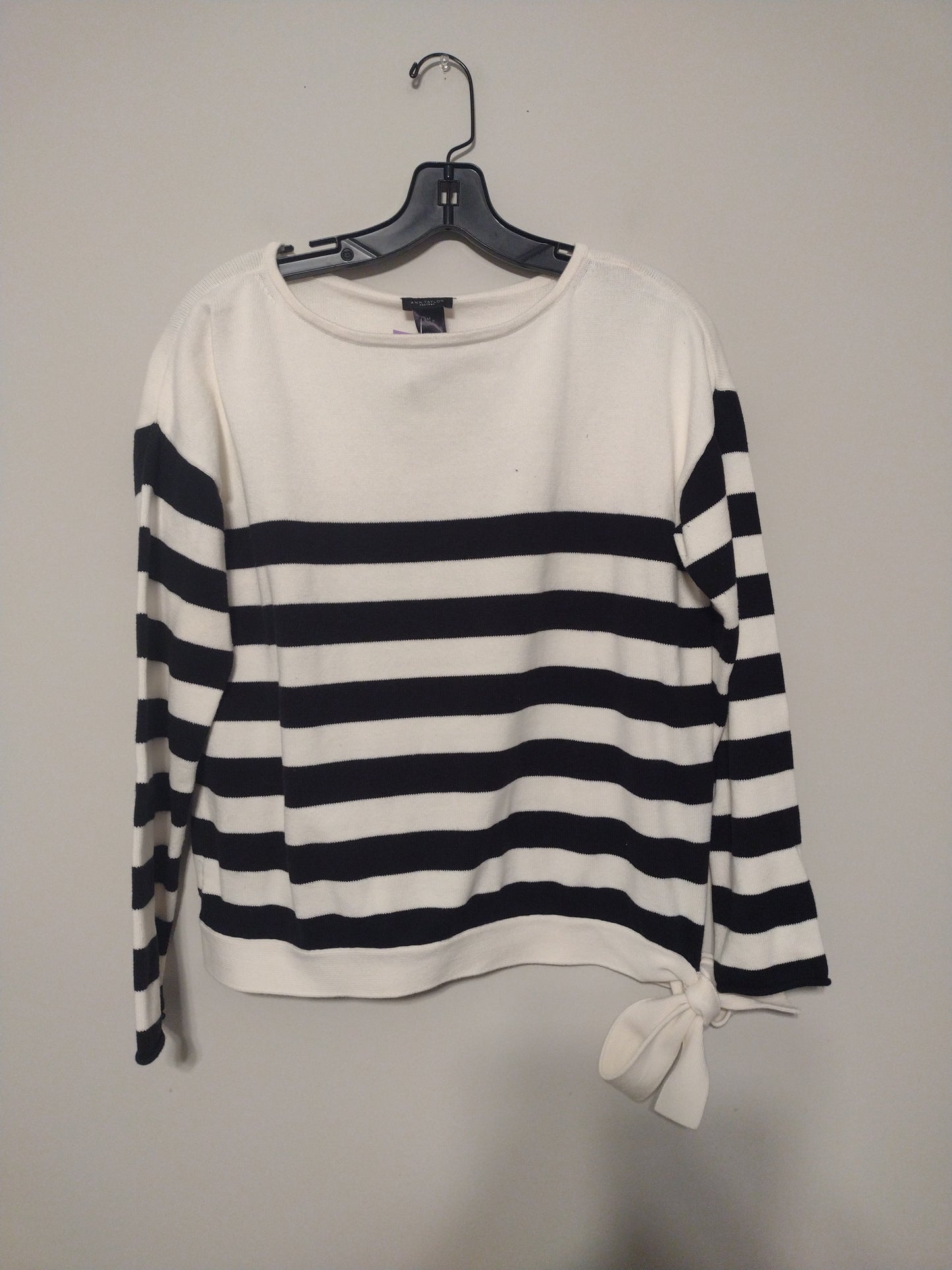 Sweater By Ann Taylor  Size: M