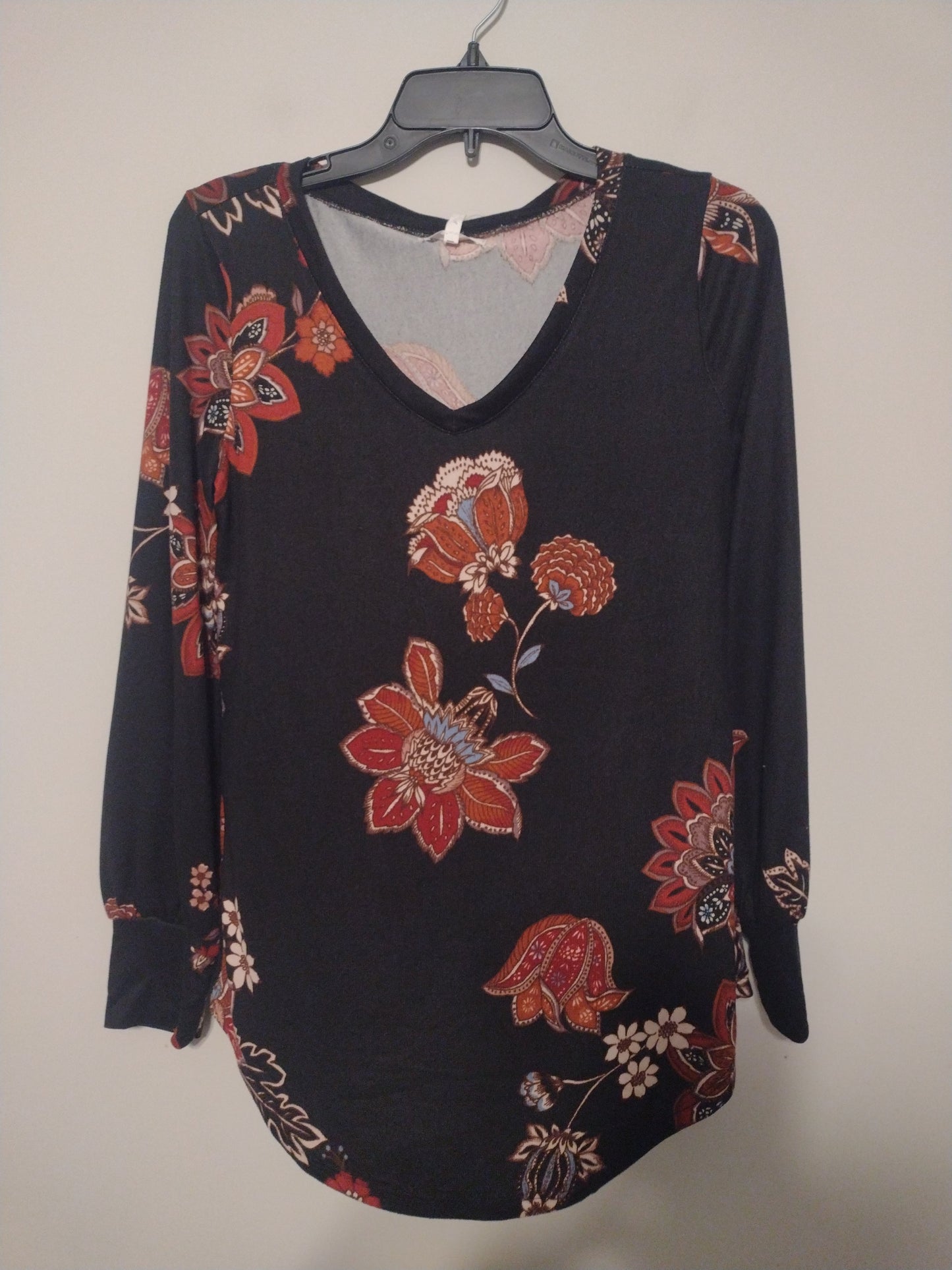 Top Long Sleeve By Maurices  Size: S