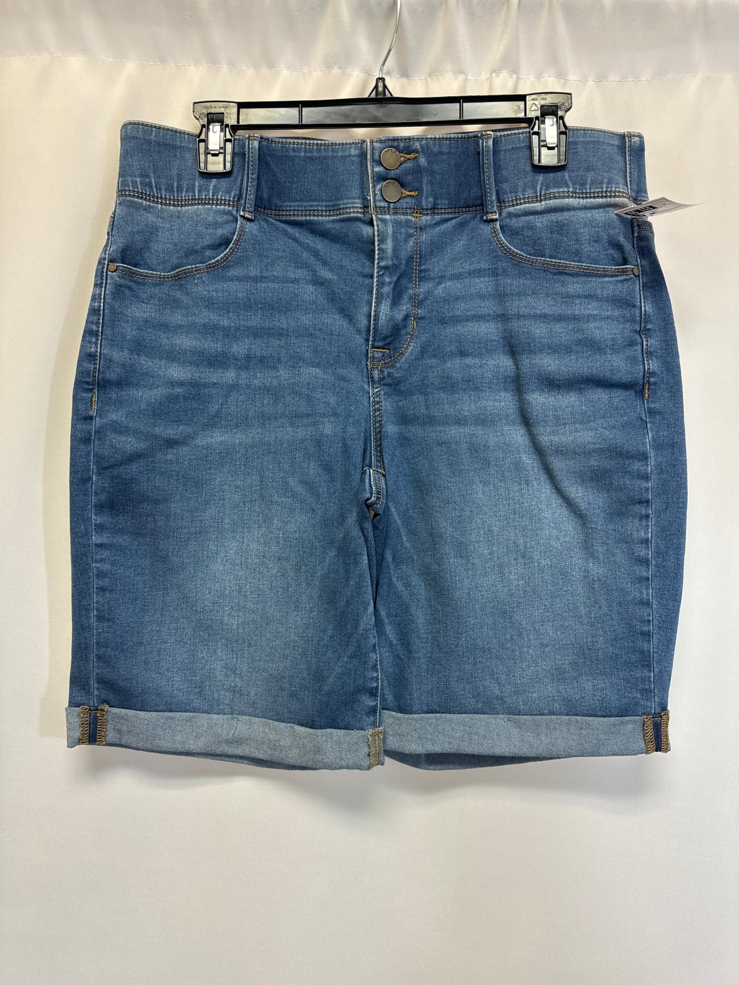 Shorts By Apt 9  Size: 14