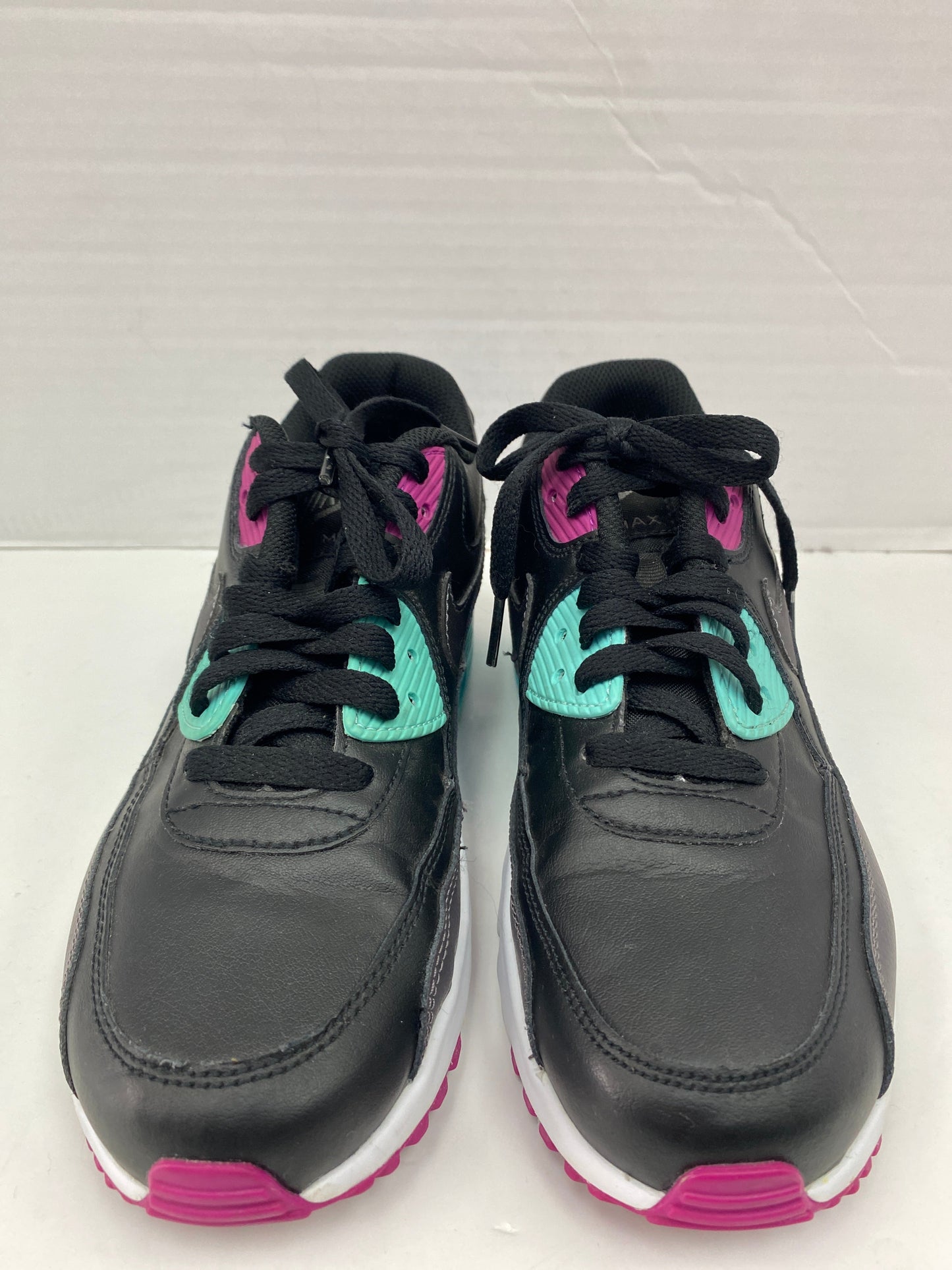 Shoes Athletic By Nike  Size: 8