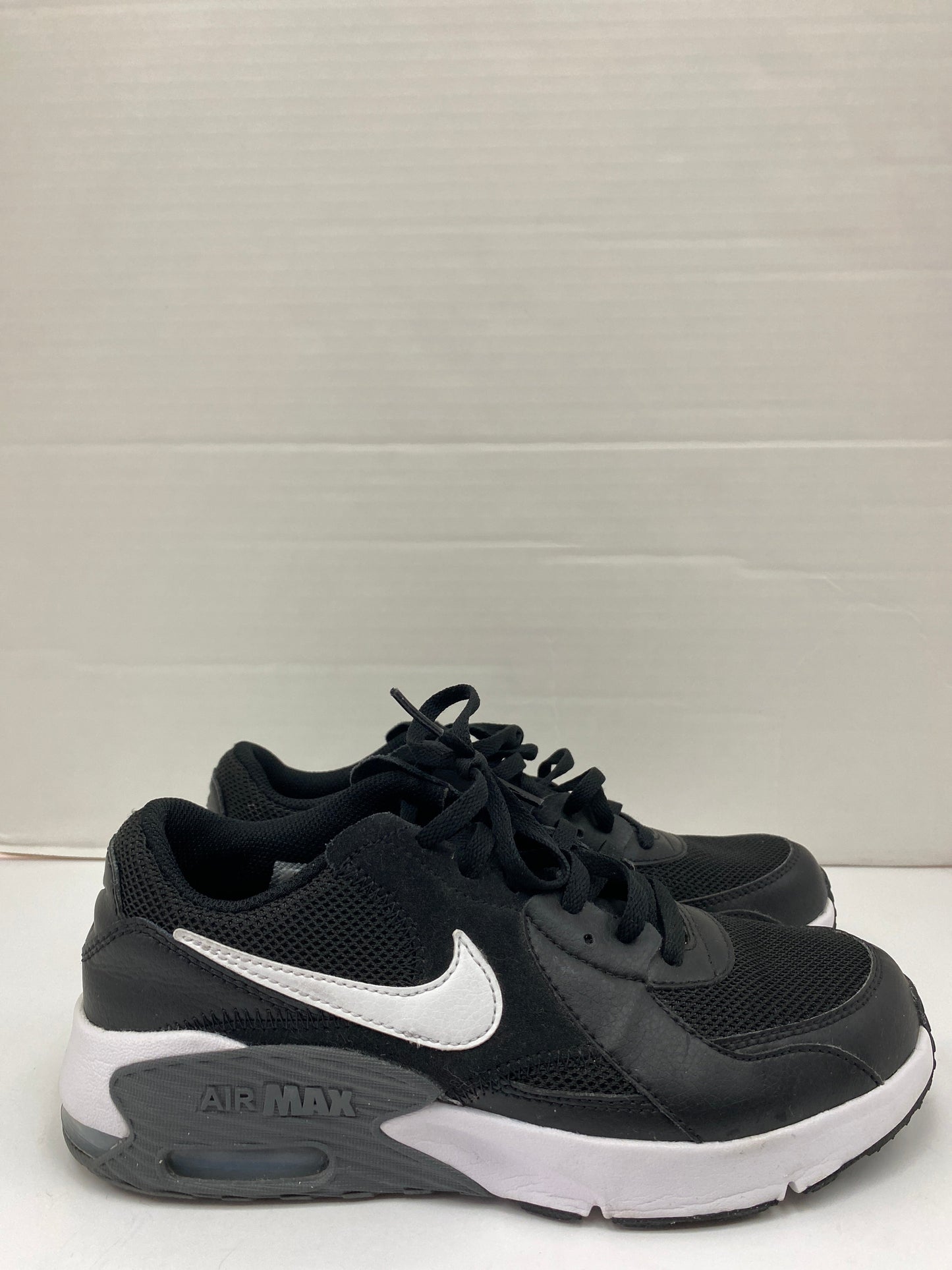 Shoes Athletic By Nike  Size: 6