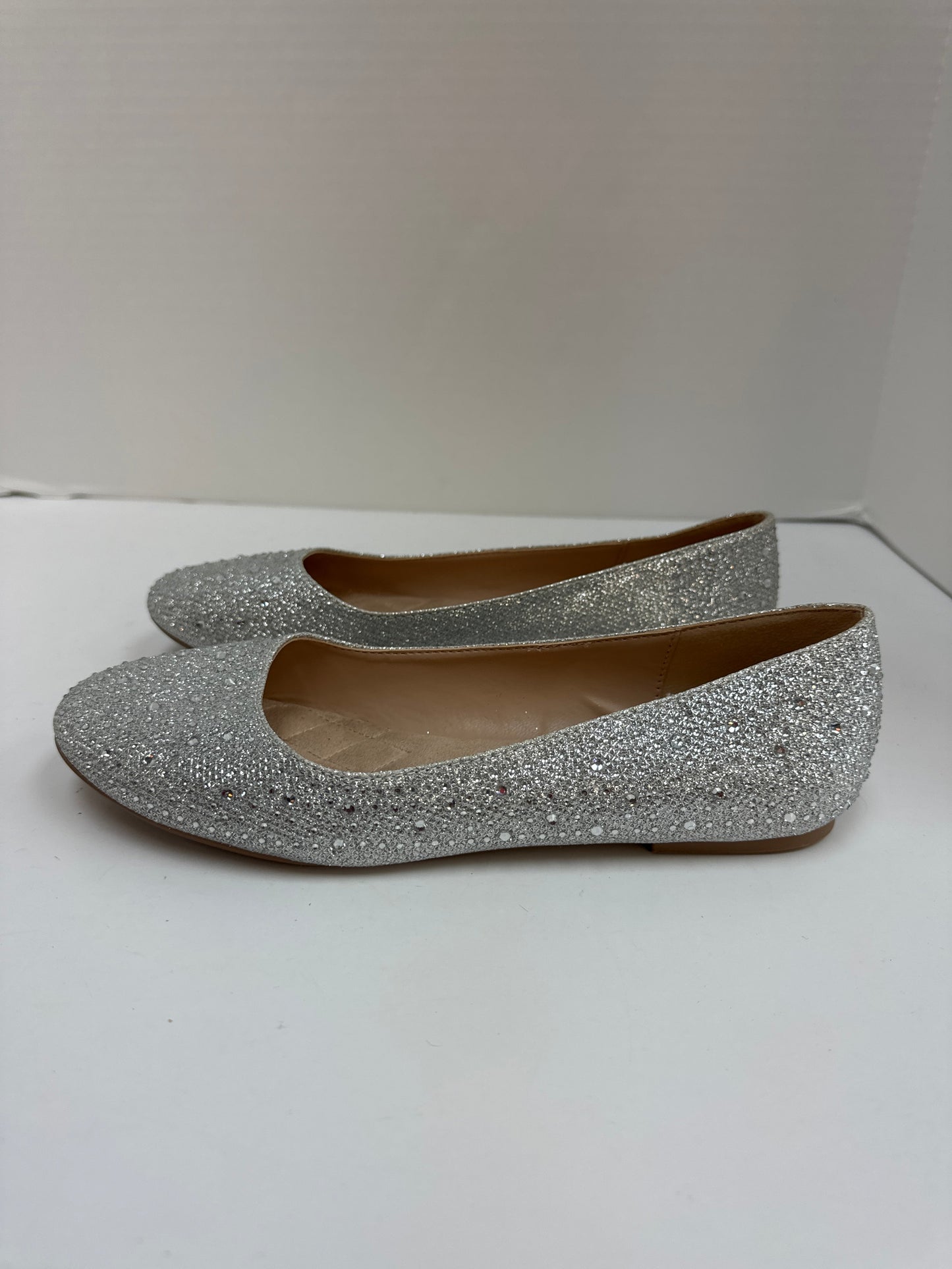 Shoes Flats By City Classified  Size: 7.5