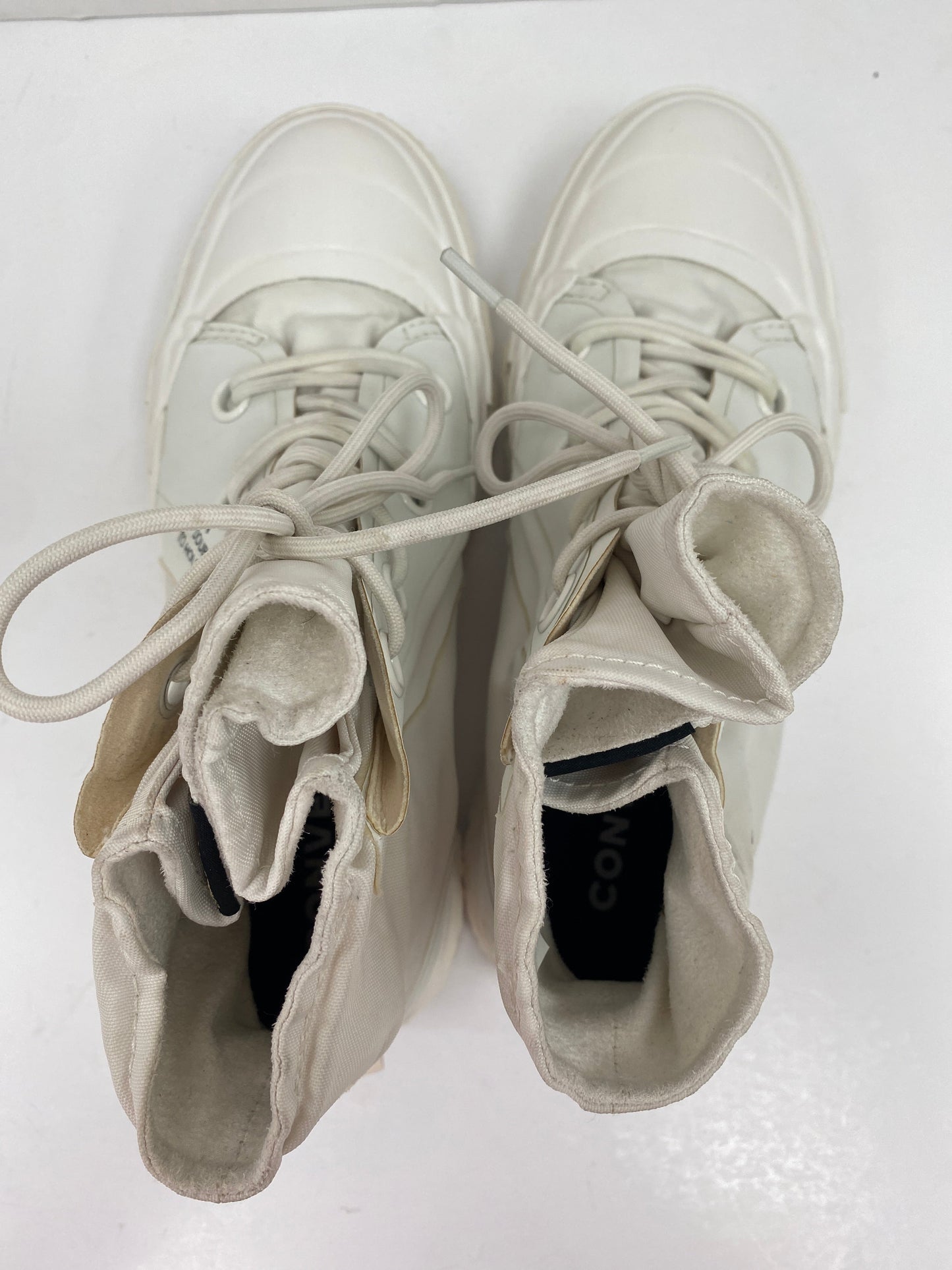 White Shoes Sneakers Converse, Size 8