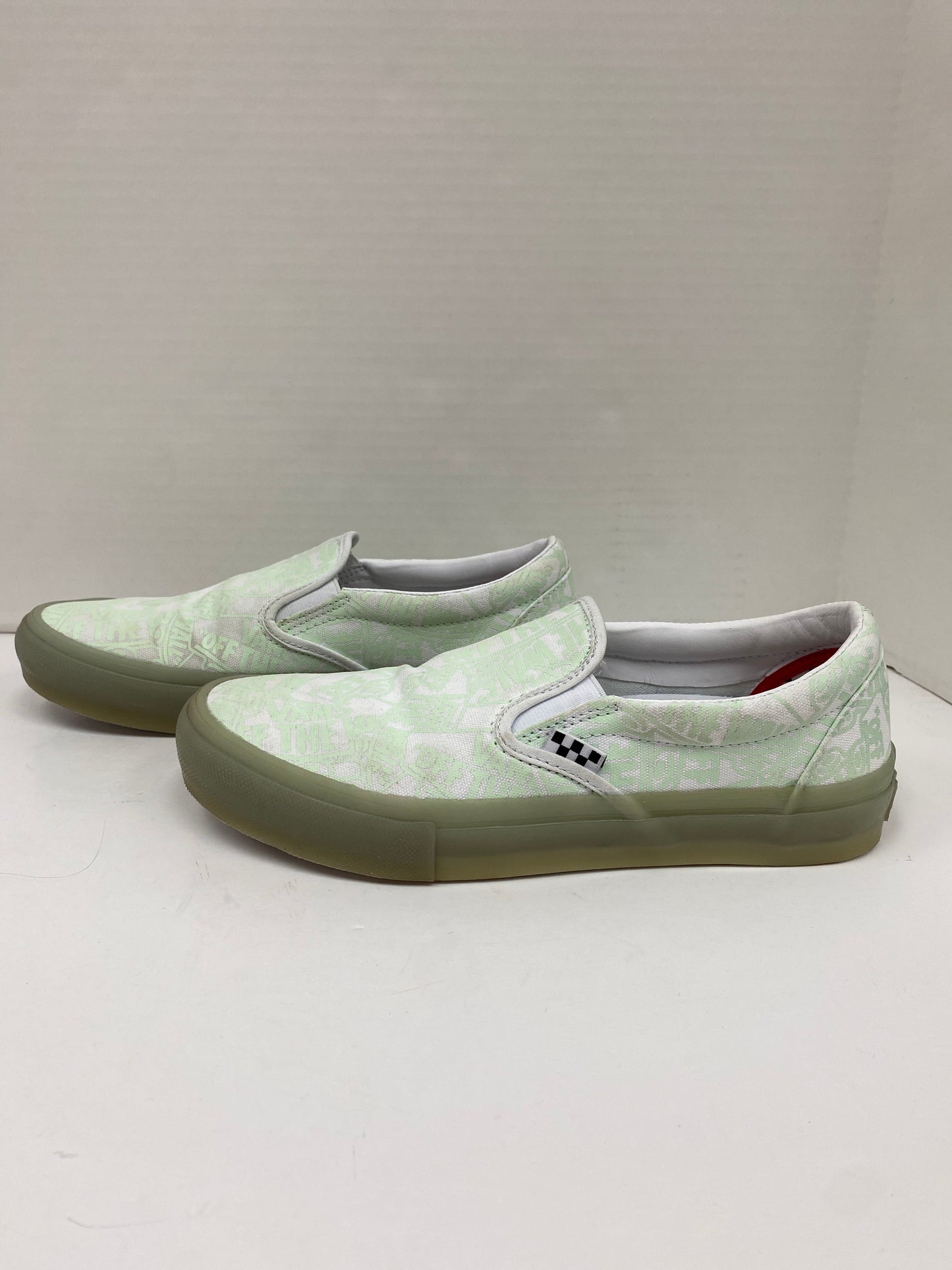 Green Shoes Sneakers Vans, Size 9