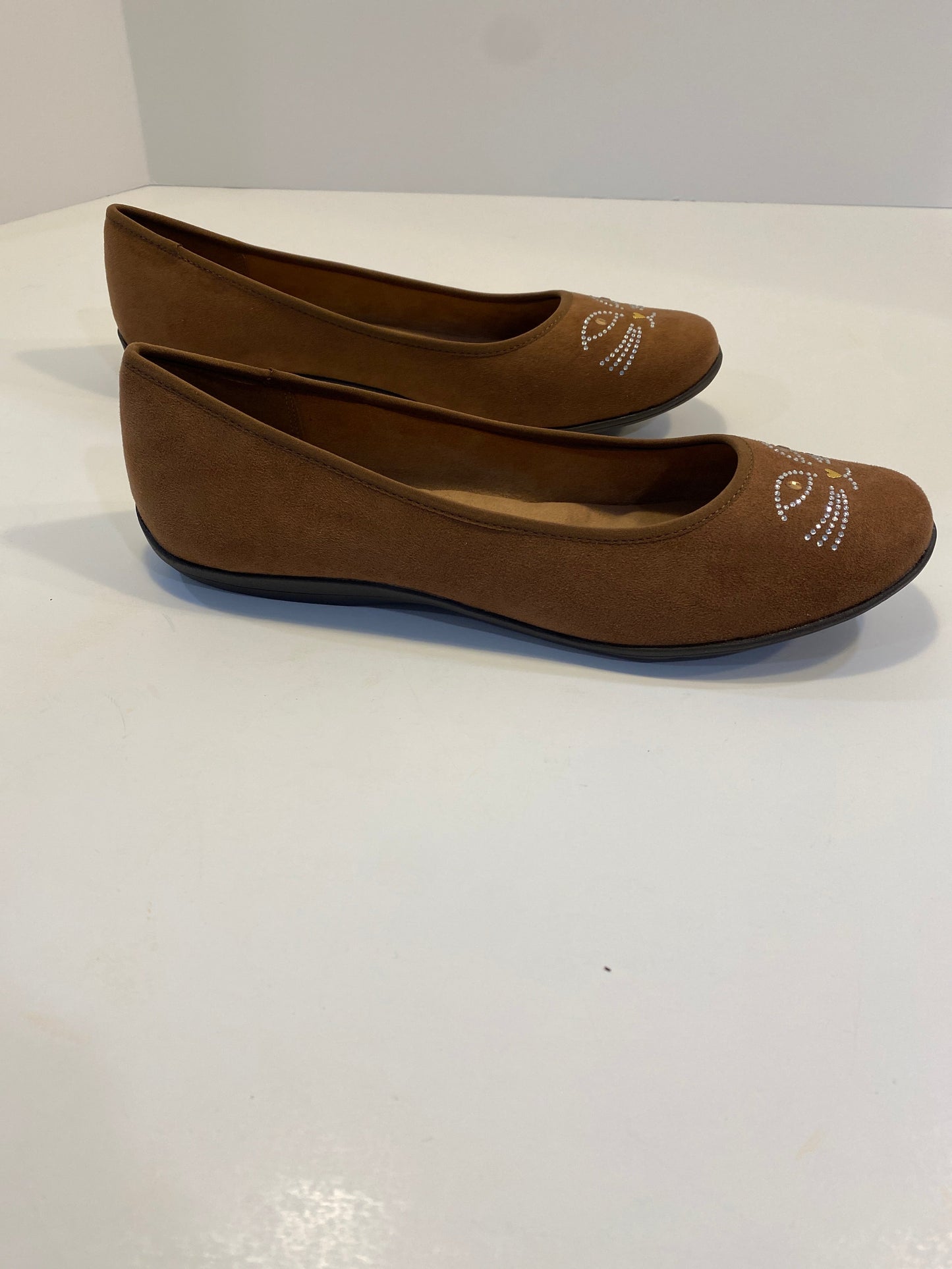 Brown Shoes Flats Clothes Mentor, Size 11