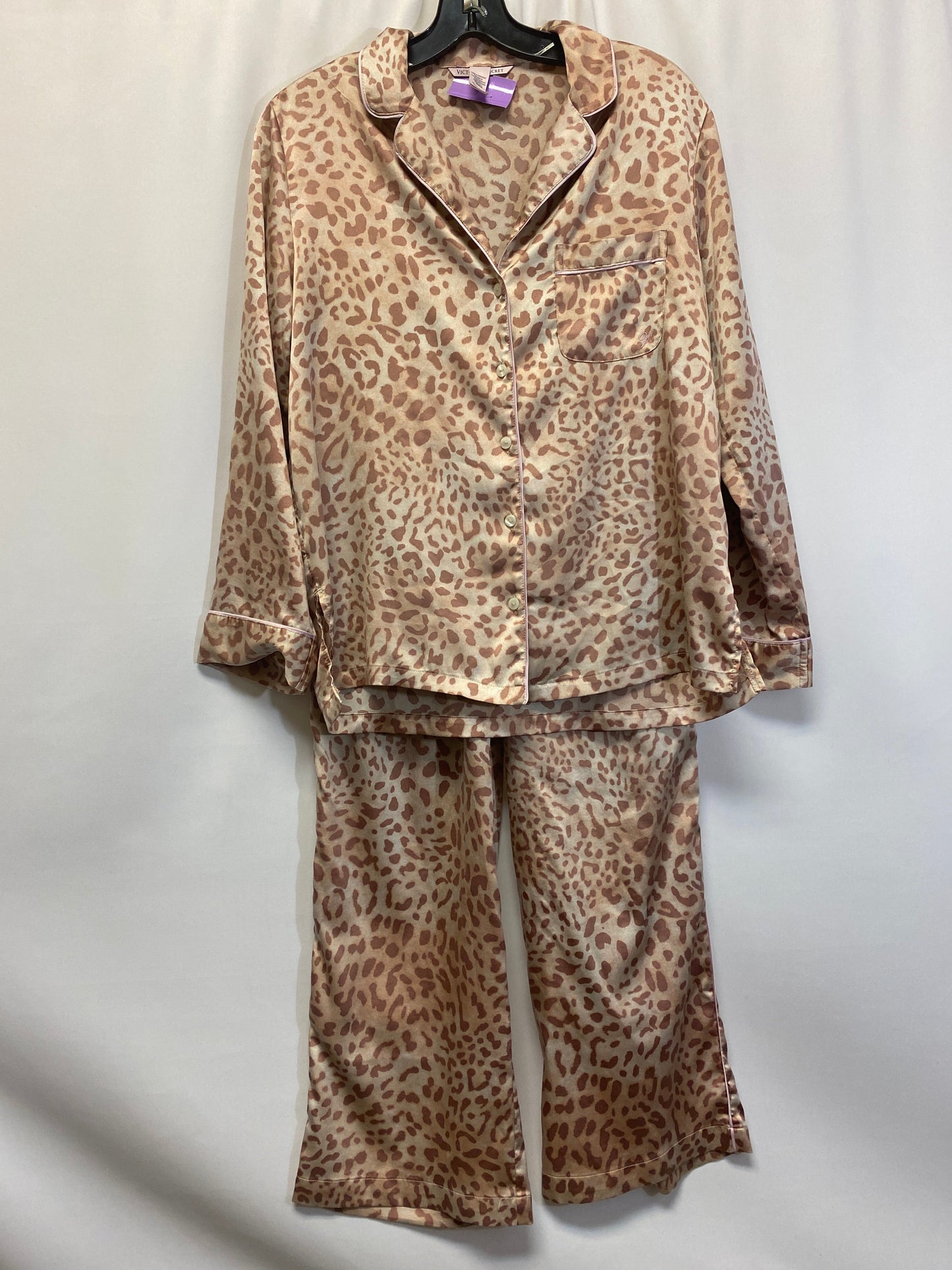 Animal Print Pajamas 2pc Victorias Secret, Size Xs