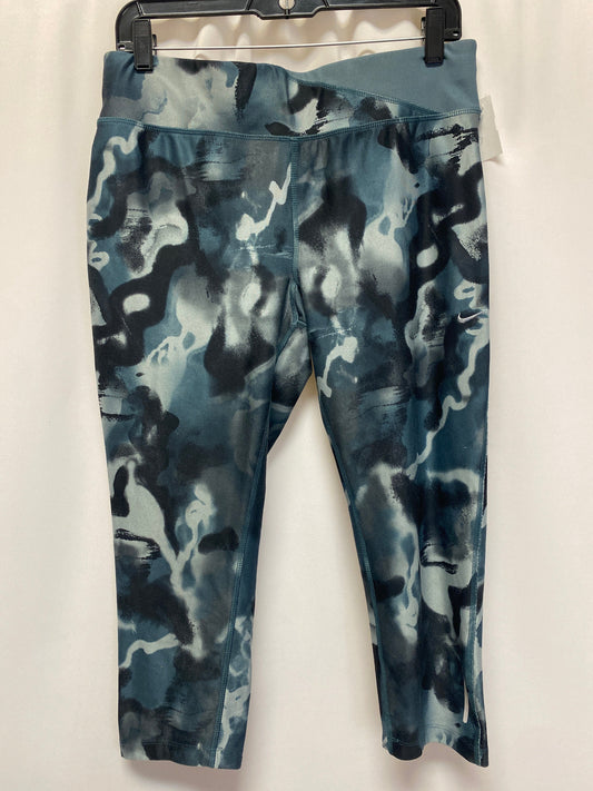 Grey Athletic Capris Nike, Size L