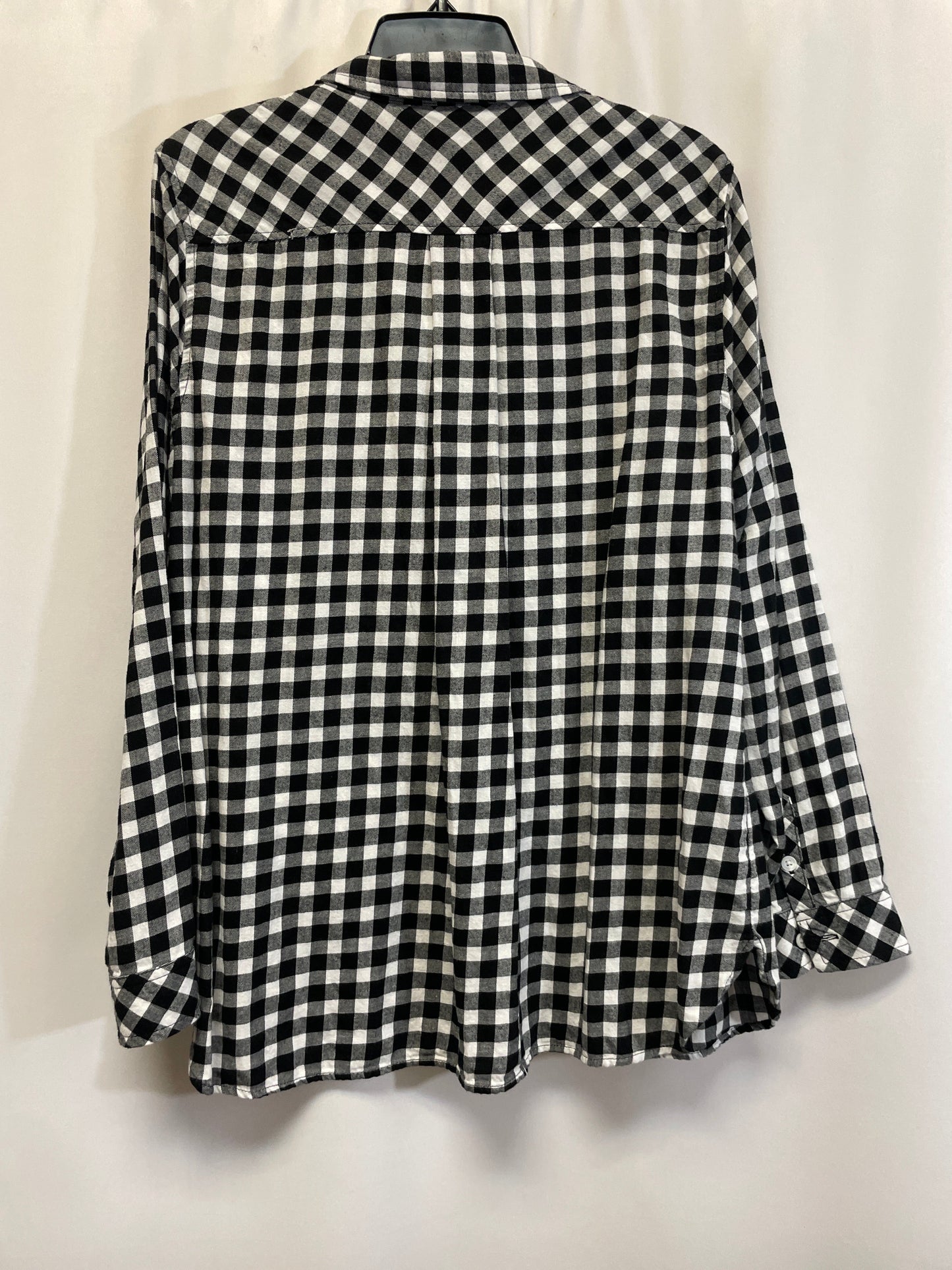 Top Long Sleeve By Croft And Barrow In Black & White, Size: Xl