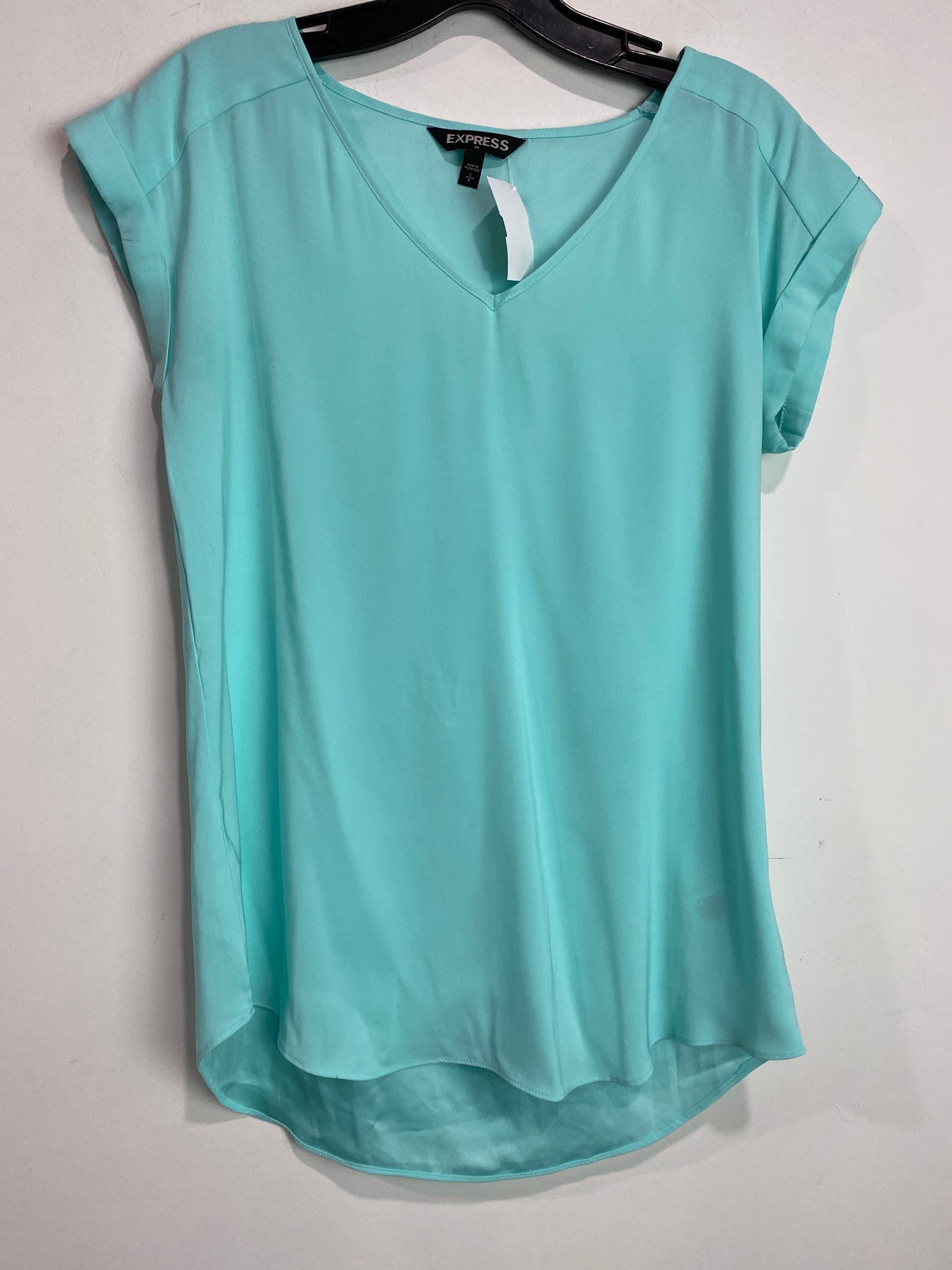 Top Sleeveless By Express In Green, Size: S