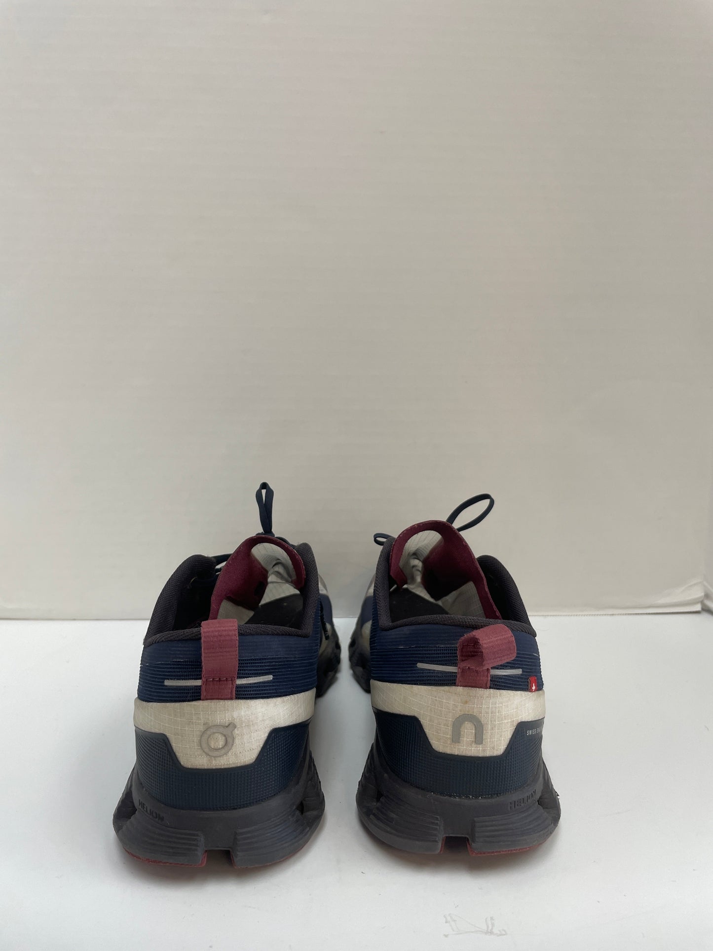 Shoes Athletic By Clothes Mentor In Navy, Size: 10