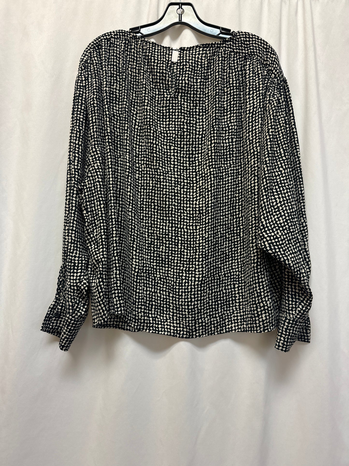 Top Long Sleeve By H&m In Black, Size: M