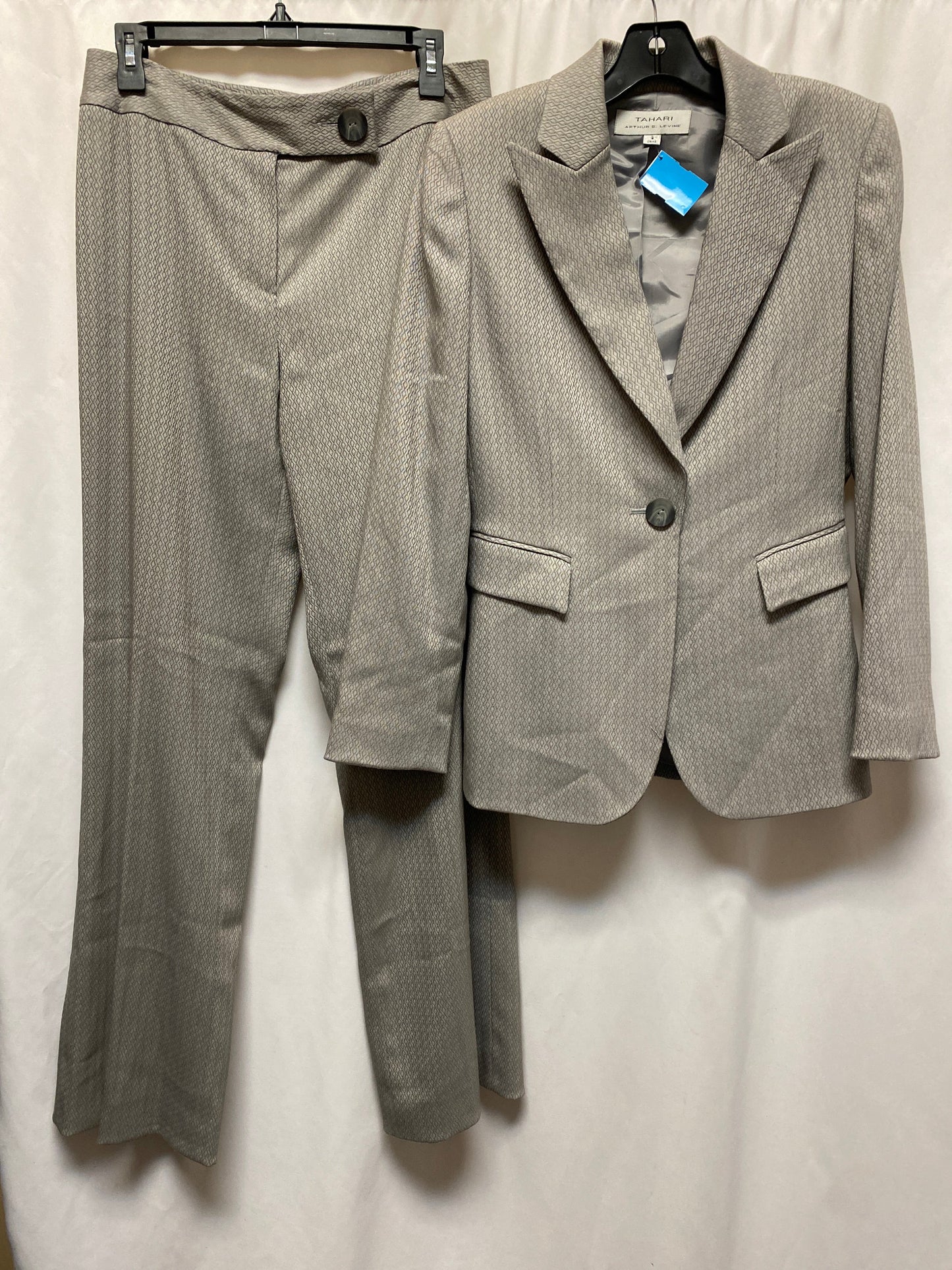 Pants Suit 2pc By Tahari By Arthur Levine In Grey, Size: 8